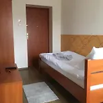 Hostel - Konrad