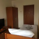 Hostel - Konrad *