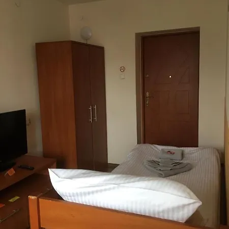Hostel - Konrad *