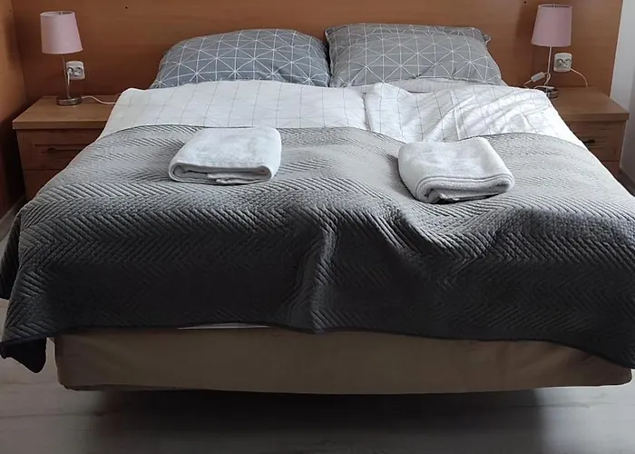 Vandrarhem - Konrad Wałbrzych